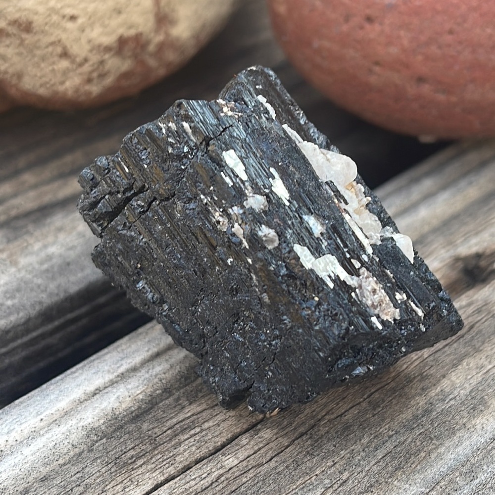 New Black Tourmaline Natural Crystal Form White Quartz Delicate Stone 65.3g - Picture 15 of 17